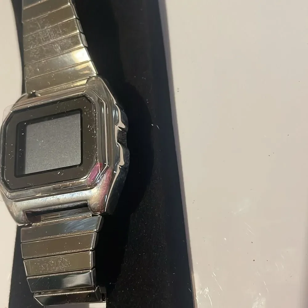Retro Silver Digital Watch -‎ Stainless Steel Style - New in Box